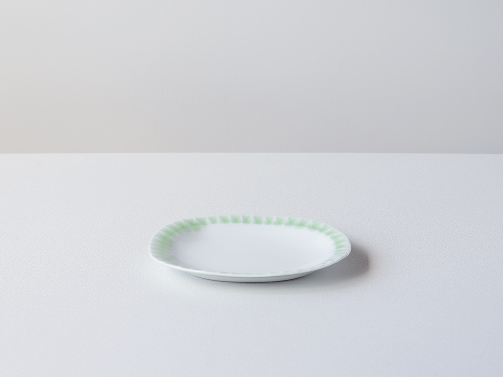 【デッドストック】緑釉 フチうろこ紋 楕円取り皿 有田焼